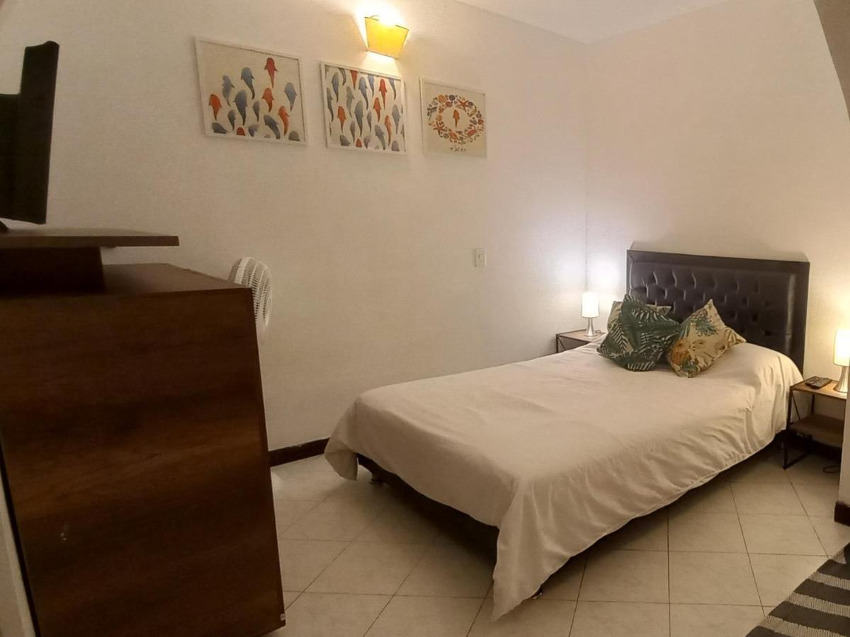 Apto Idoneo Para Descansar Muy Central En El Poblado Apartman Medellín Kültér fotó